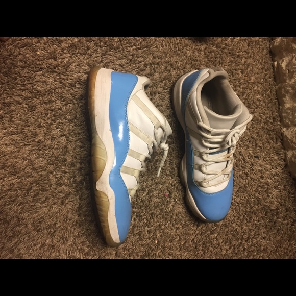 Jordan 11 - Picture 2 of 3